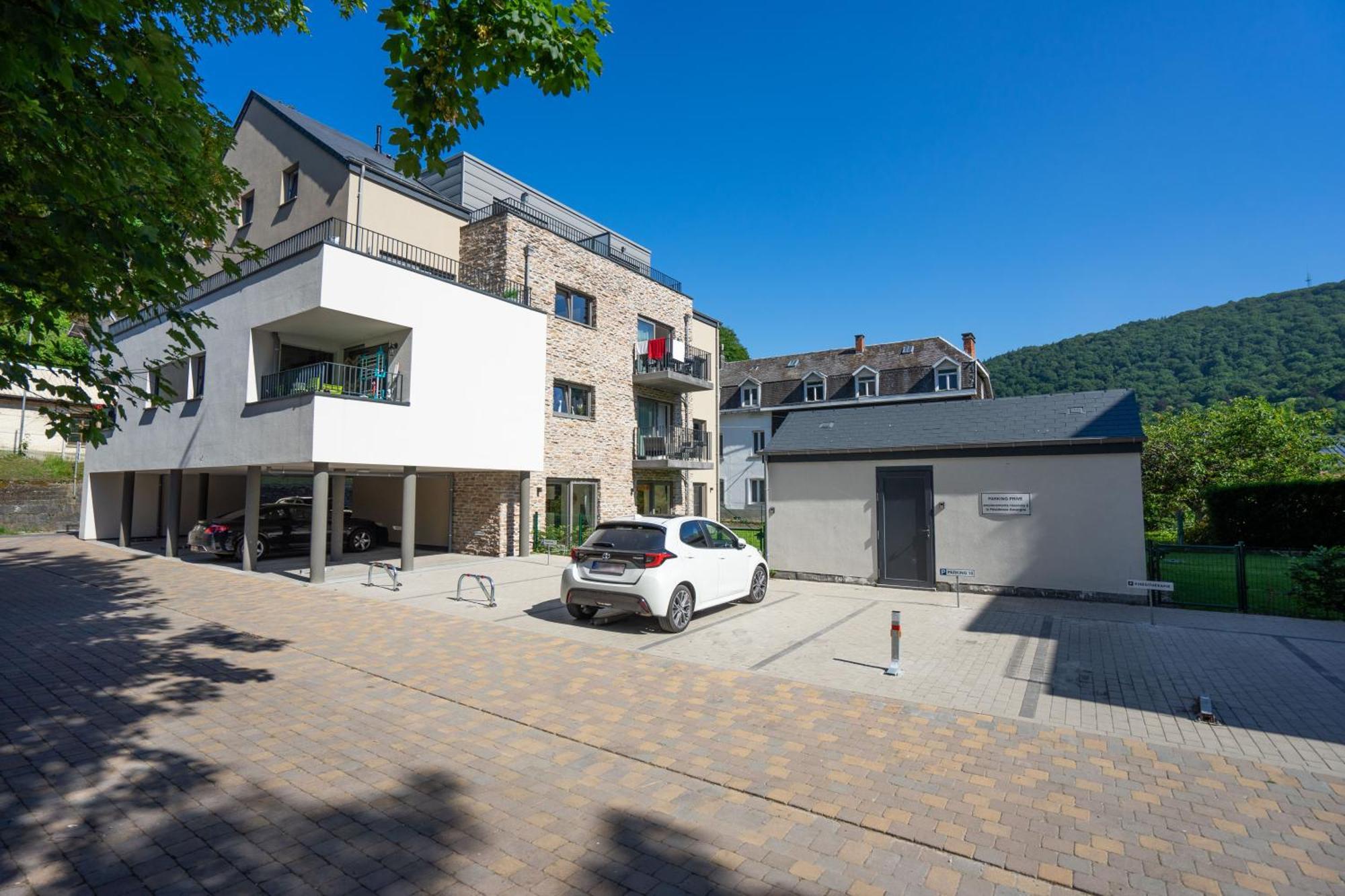 Cedrien Terrace Apartment Ла-Рош-ан-Арден Екстер'єр фото
